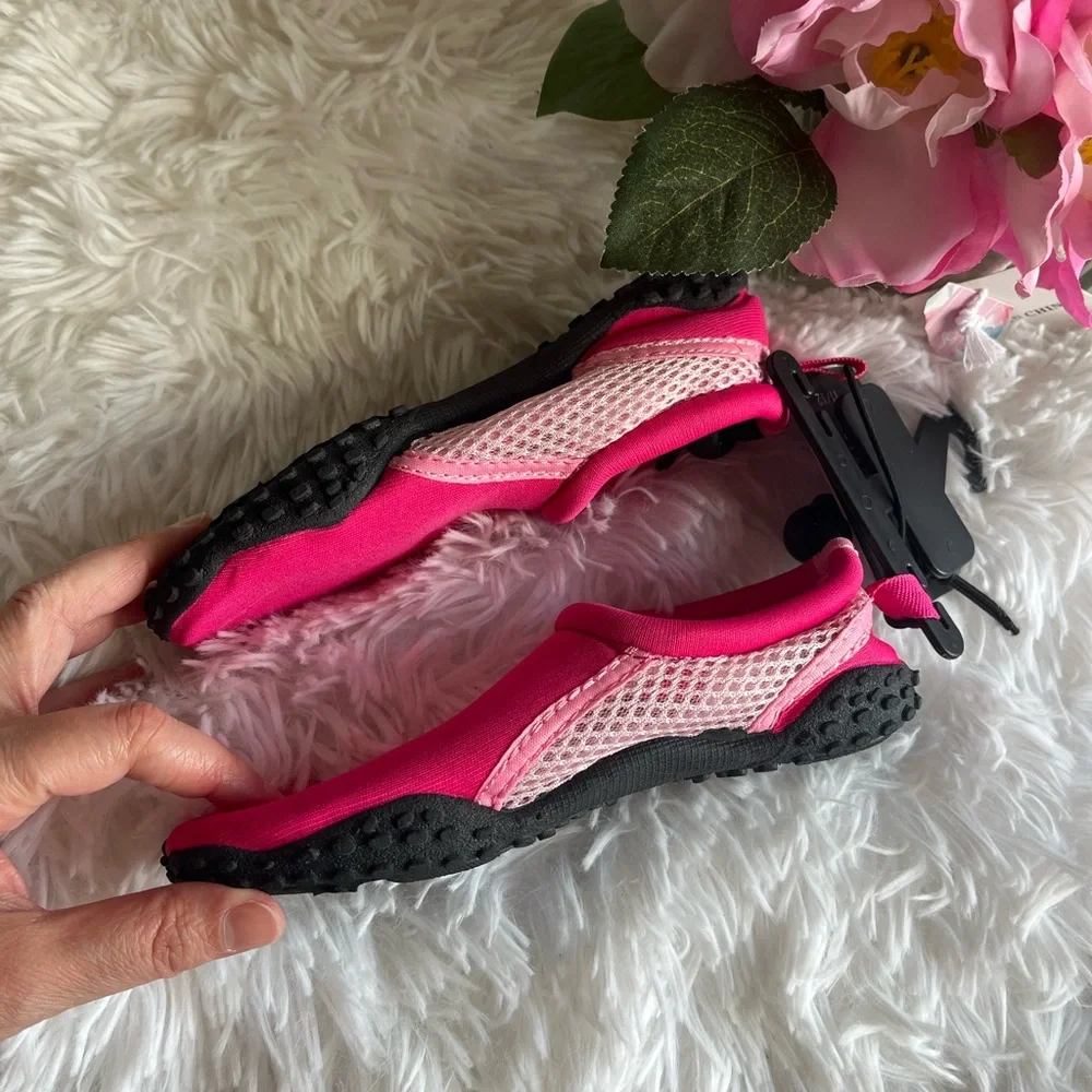 Xertia NWT Kids Pink Water Shoes